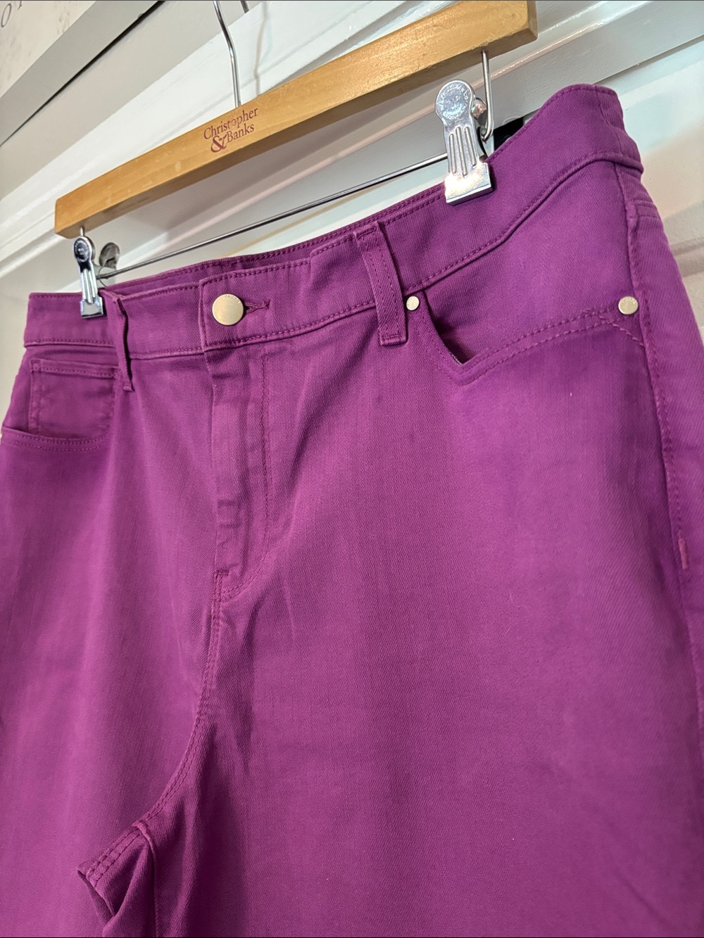 Chico's Magenta Cropped High-Rise Crop Jeans - Picture 4 of 10